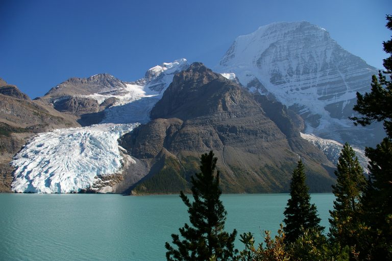 Mount Robson Provincial Park on Yellowhead Highway