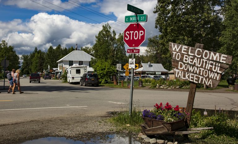 Photo of the Day: Downtown Talkeetna